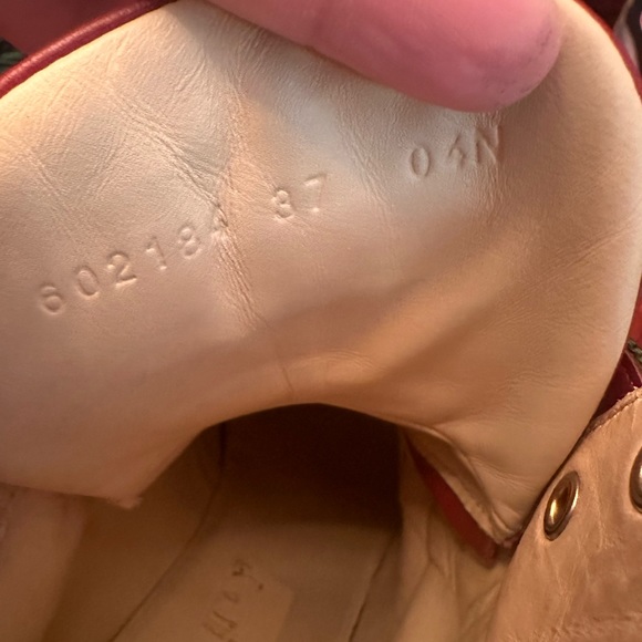 ❌SOLD❌GUCCI
GG Supreme Monogram Flora Lace Up Combat Ankle Boots 37 - Picture 6 of 12